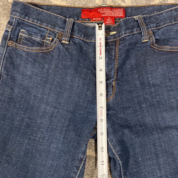 Guess women’s size 30 stretch jeans - Picture 3 of 8